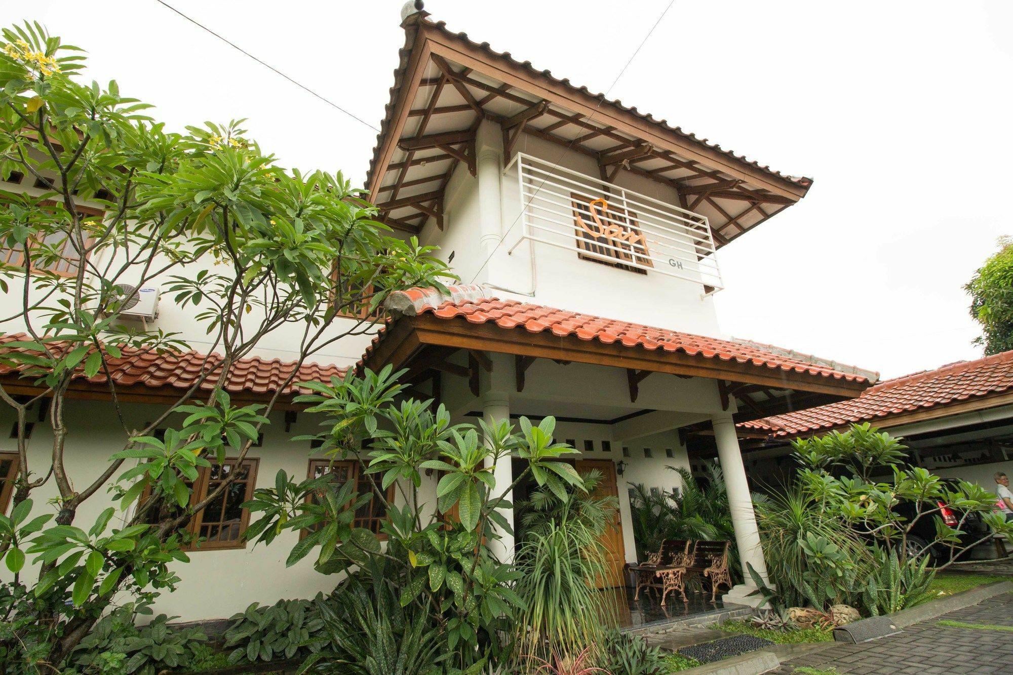 Отель Reddoorz Near Juanda Airport T1 Brebek Экстерьер фото
